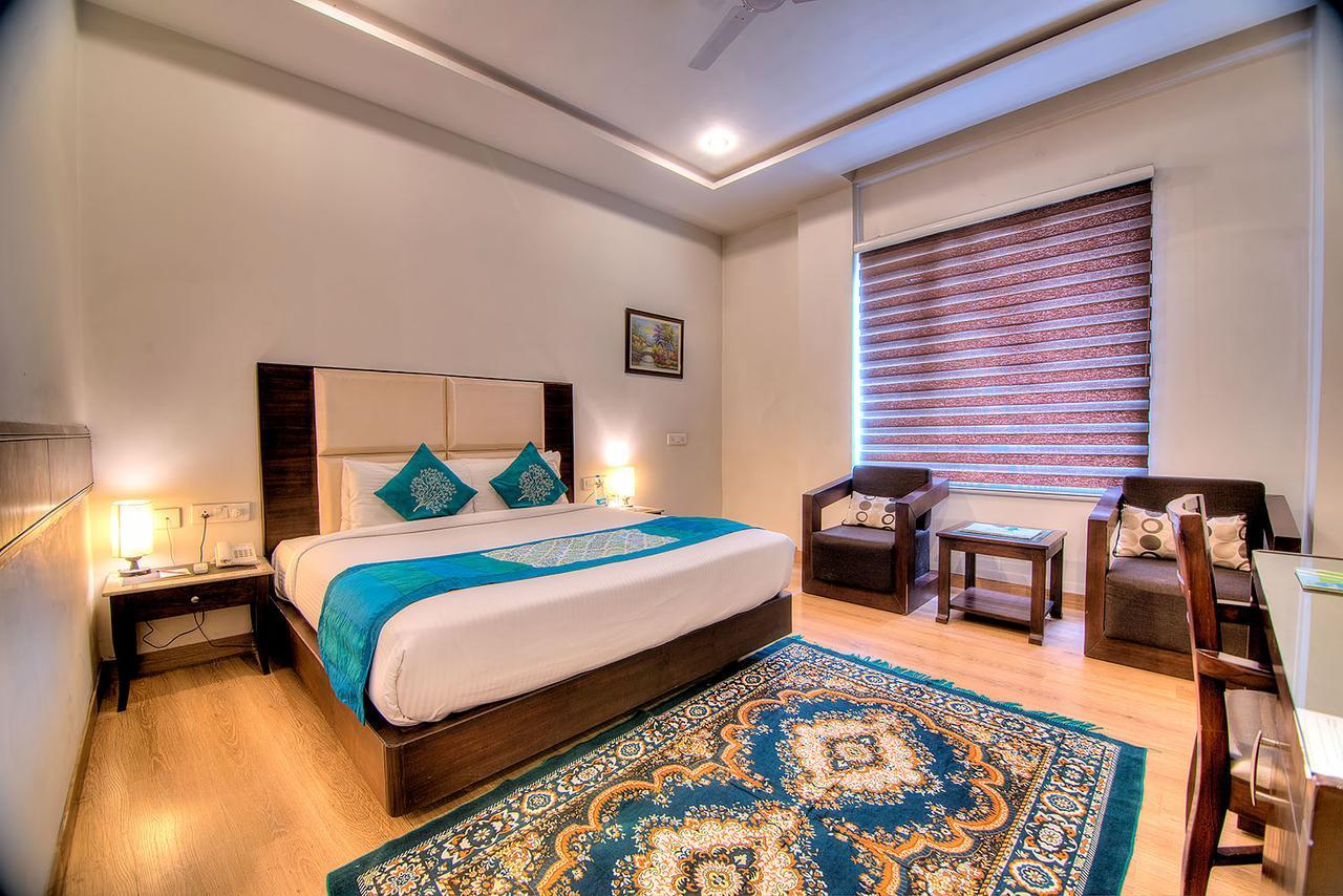 Vivo Hotels Джаландхар Экстерьер фото