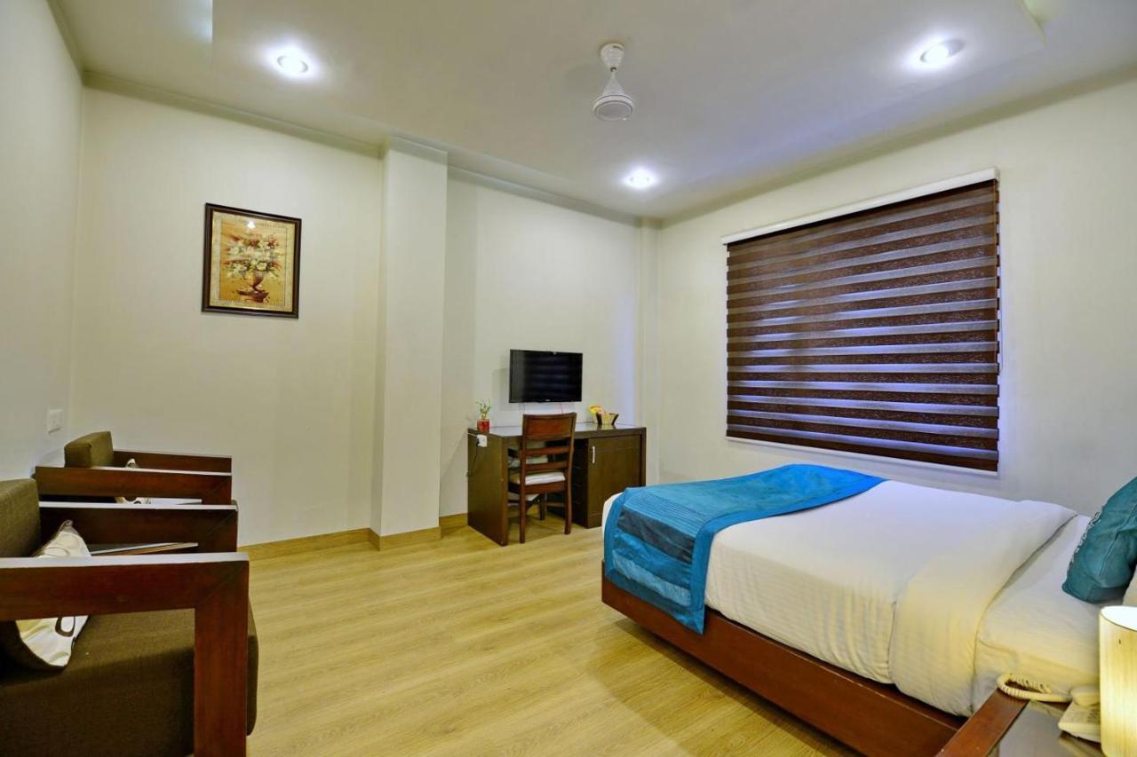 Vivo Hotels Джаландхар Экстерьер фото